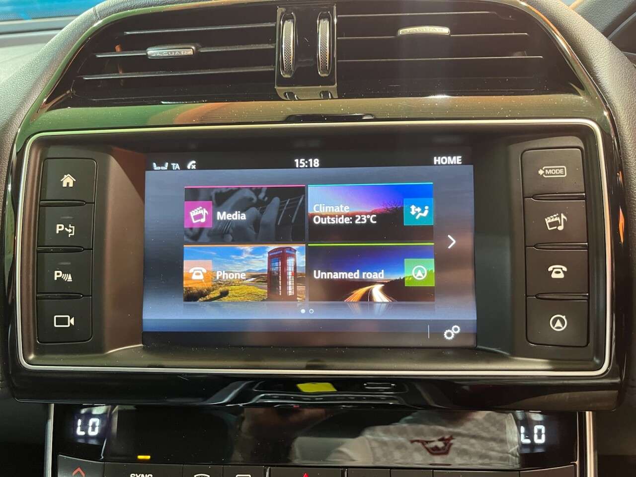 2017 JAGUAR XE 2017 JAGUAR XE