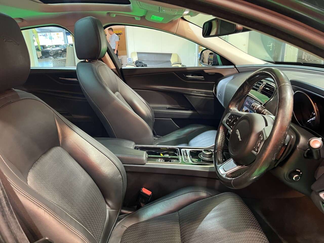 2017 JAGUAR XE 2017 JAGUAR XE