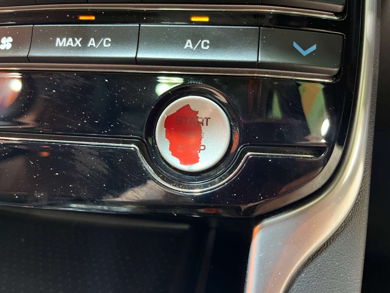 2017 JAGUAR XE 2017 JAGUAR XE