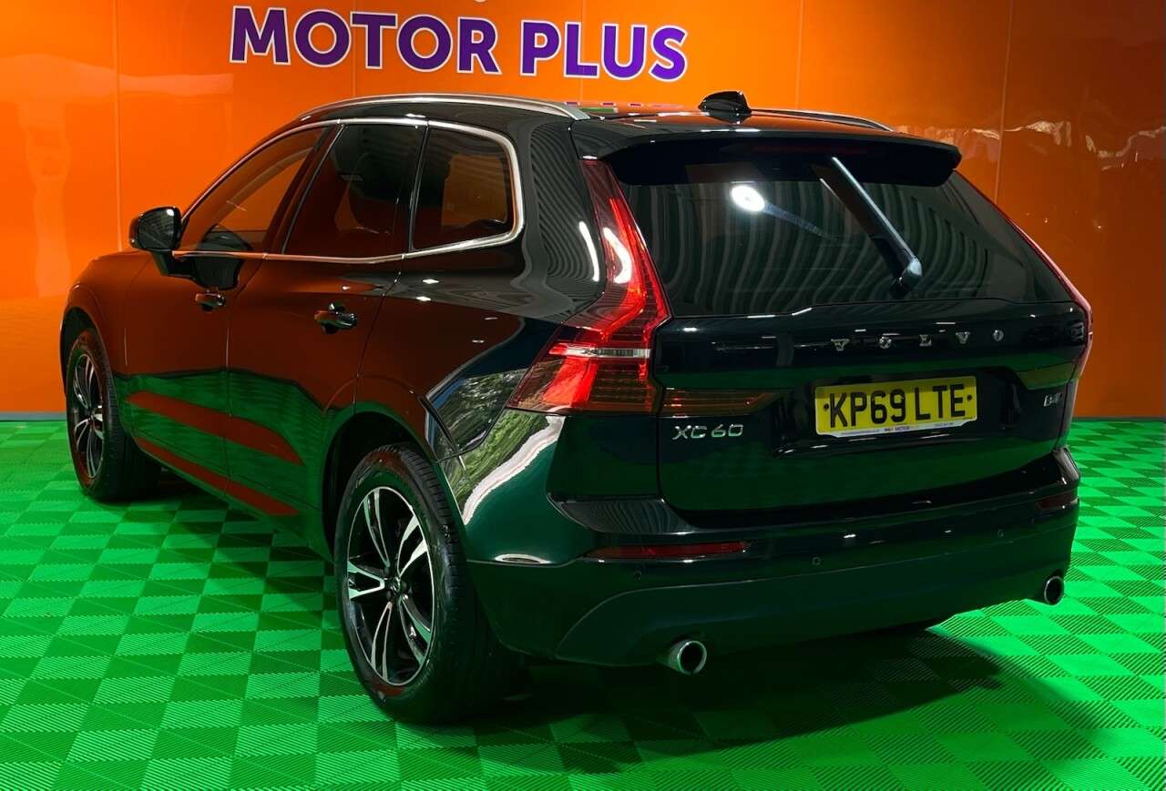 A 2019 VOLVO XC60 2.0 B4 MHEV Momentum Pro SUV 5dr Diesel Hybrid Auto AWD Euro 6 (s/s) (197 p A 2019 VOLVO XC60 2.0 B4 MHEV Momentum Pro SUV 5dr Diesel Hybrid Auto AWD Euro 6 (s/s) (197 p