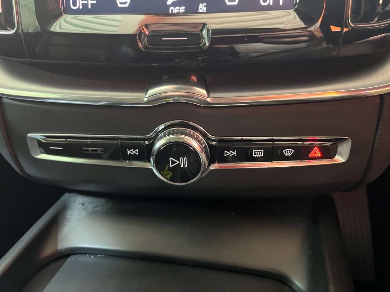 2019 VOLVO XC60 2019 VOLVO XC60