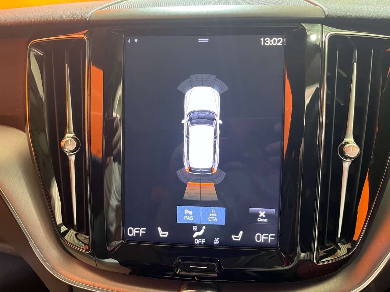 2019 VOLVO XC60 2019 VOLVO XC60