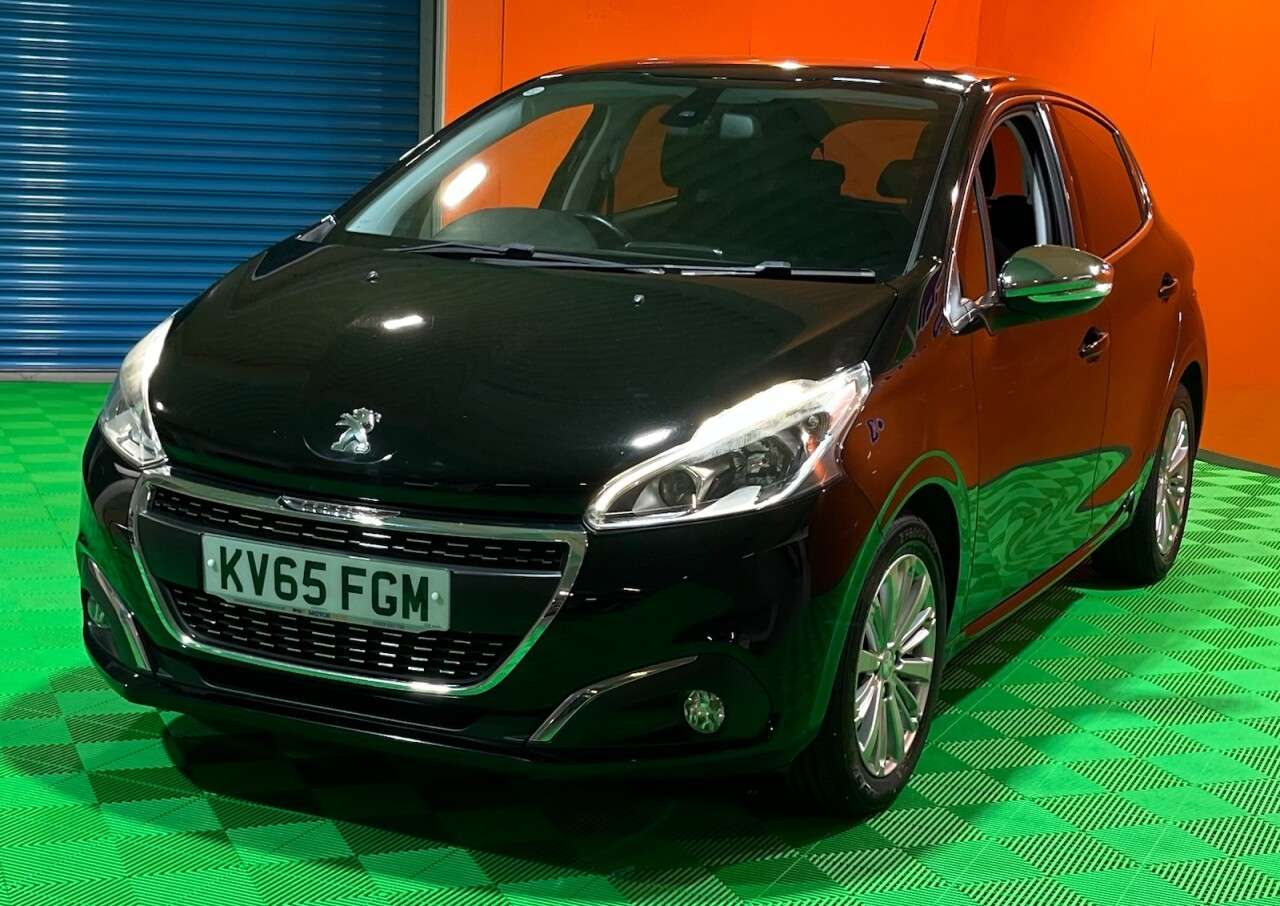 2015 PEUGEOT 208 2015 PEUGEOT 208