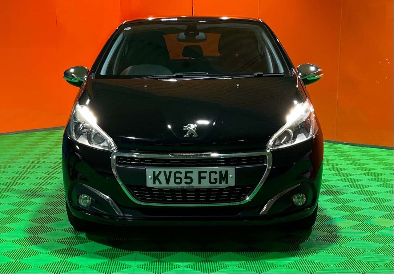 2015 PEUGEOT 208 2015 PEUGEOT 208