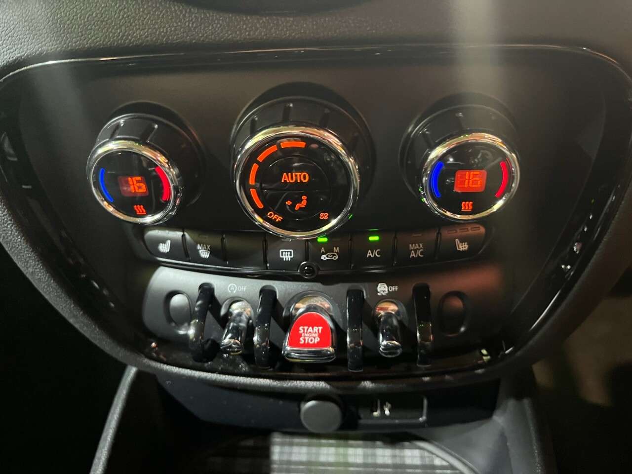 2020 MINI CLUBMAN 2020 MINI CLUBMAN
