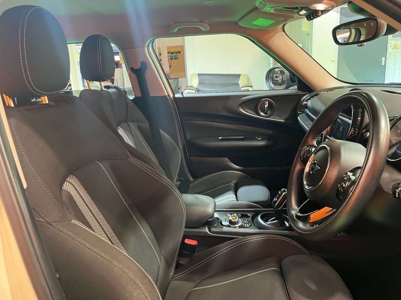 2020 MINI CLUBMAN 2020 MINI CLUBMAN