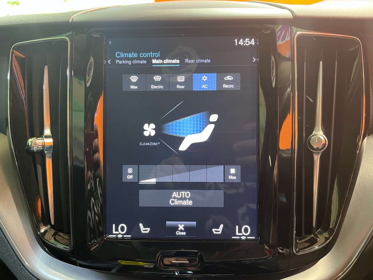 2020 VOLVO XC60 2020 VOLVO XC60