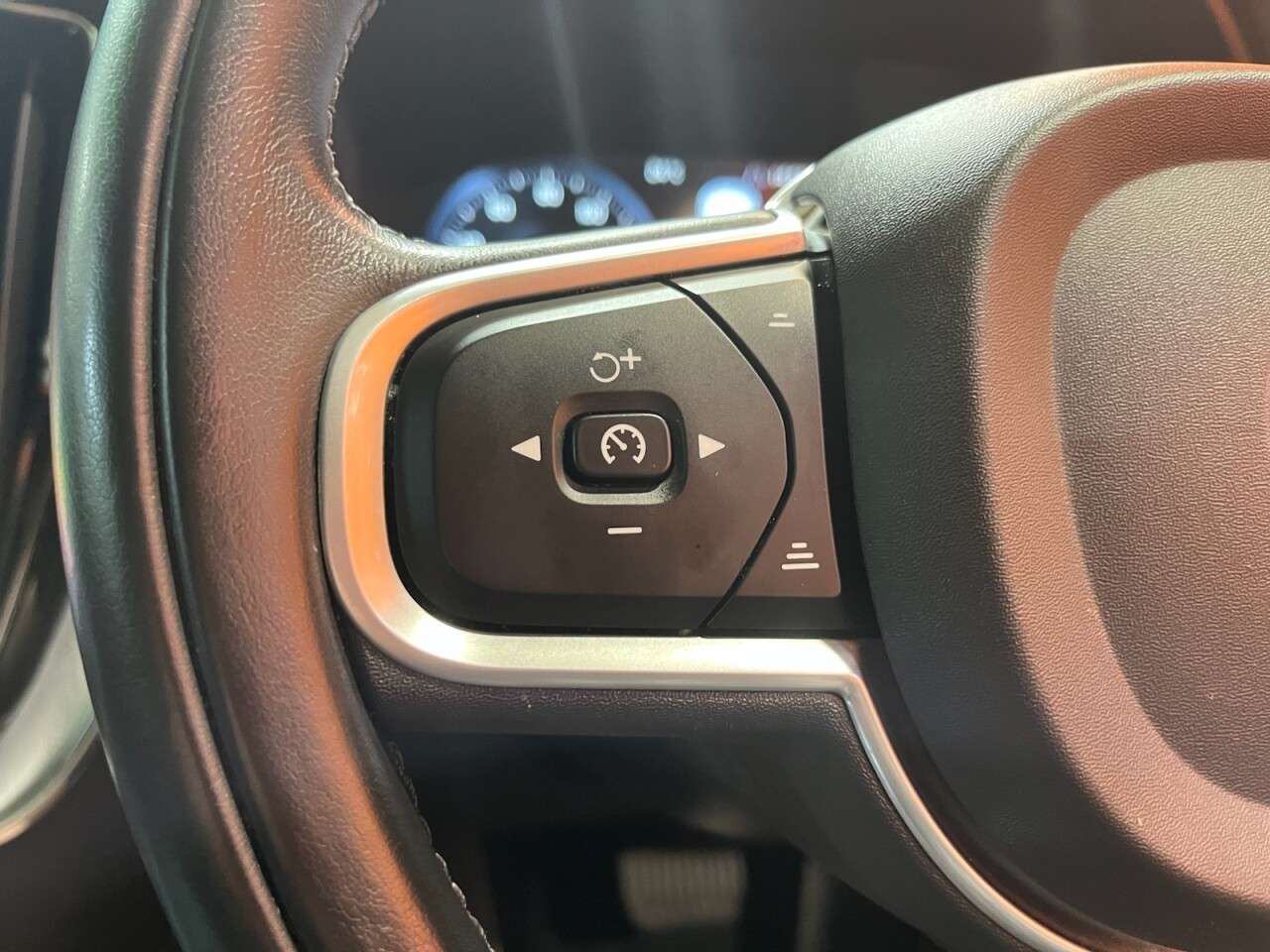2020 VOLVO XC60 2020 VOLVO XC60