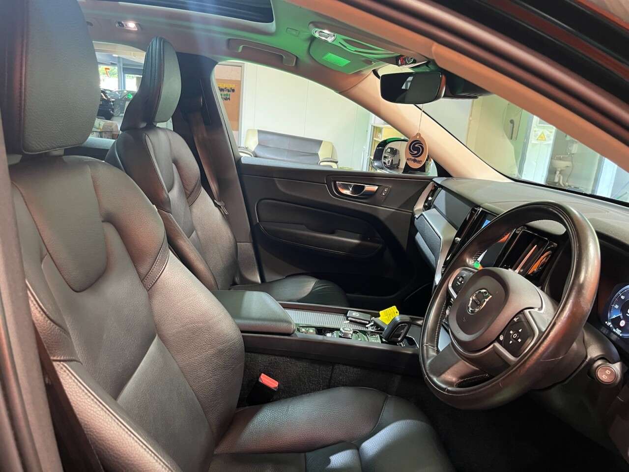 2020 VOLVO XC60 2020 VOLVO XC60