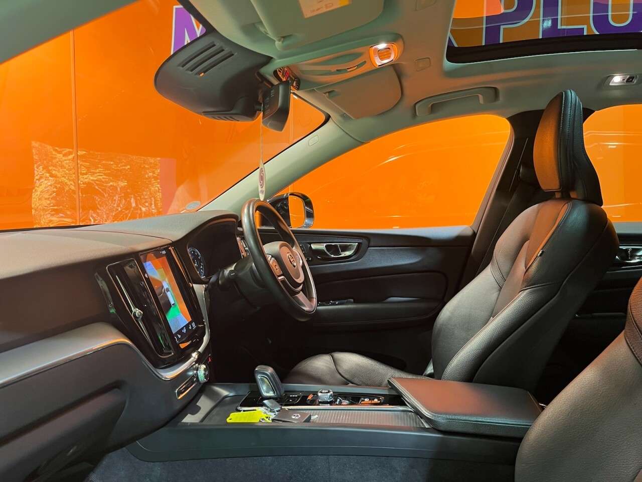 2020 VOLVO XC60 2020 VOLVO XC60