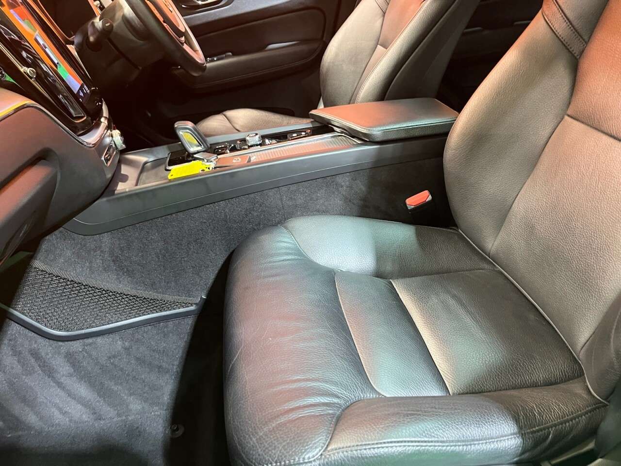 2020 VOLVO XC60 2020 VOLVO XC60