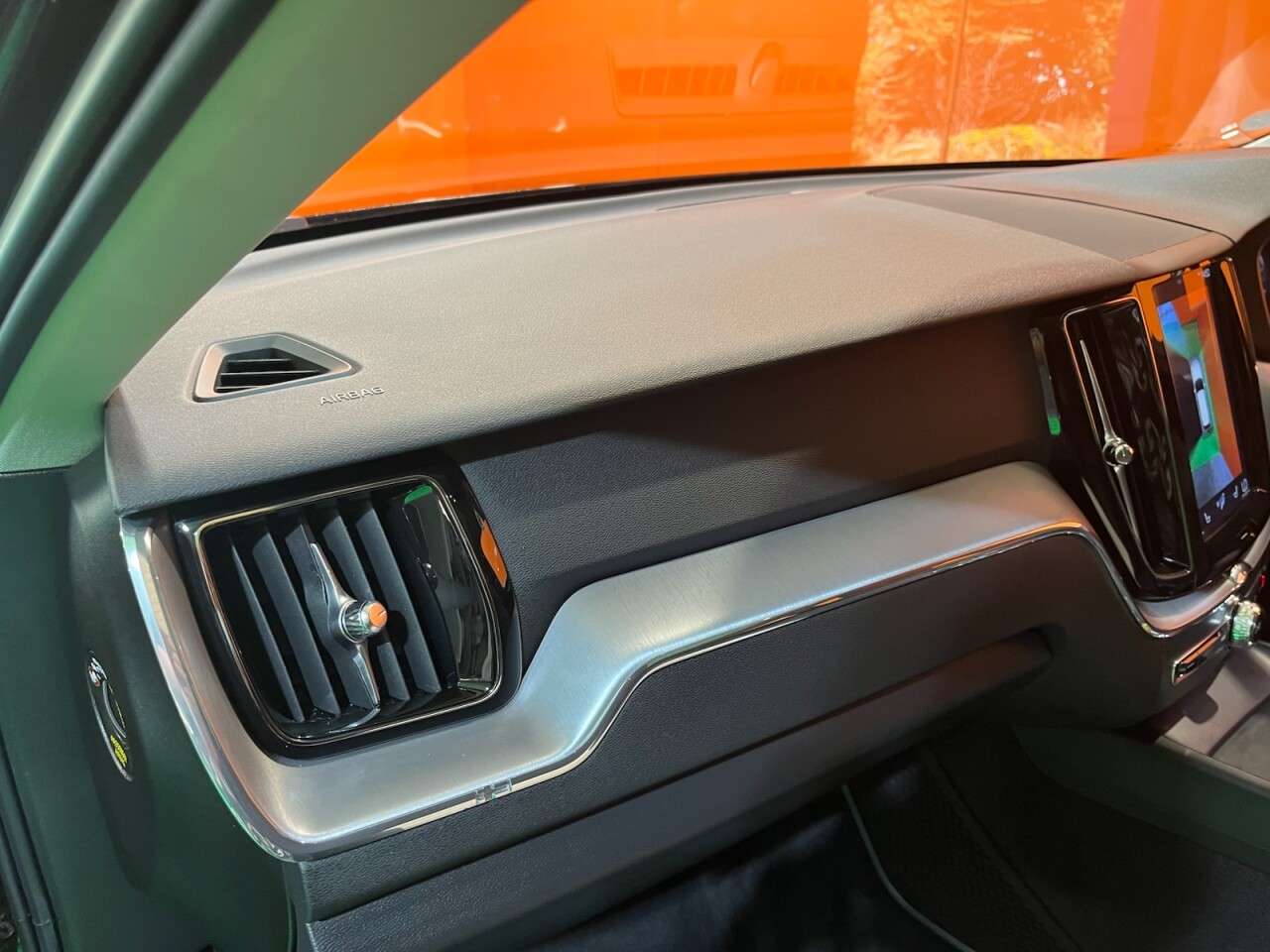 2020 VOLVO XC60 2020 VOLVO XC60