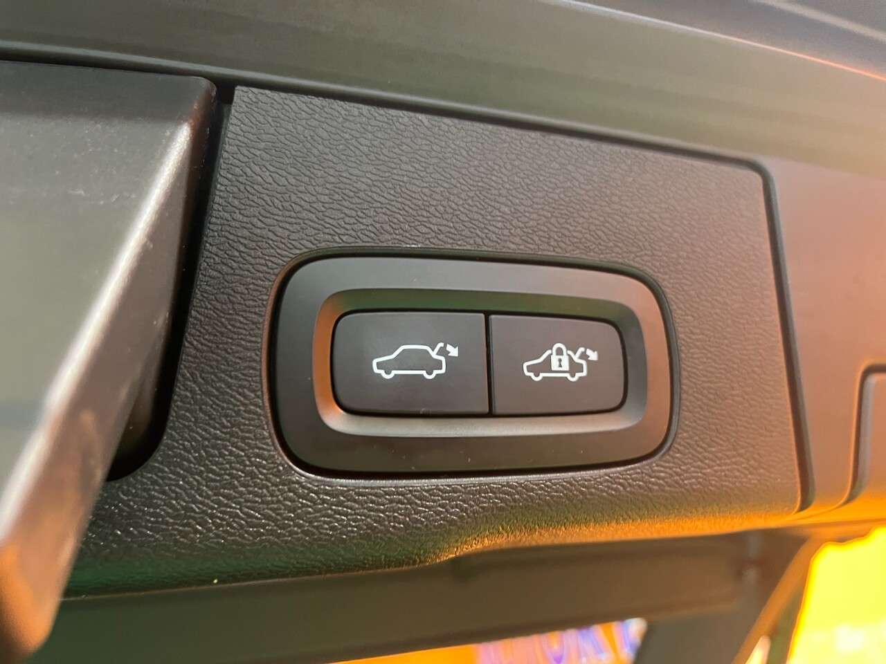 2020 VOLVO XC60 2020 VOLVO XC60