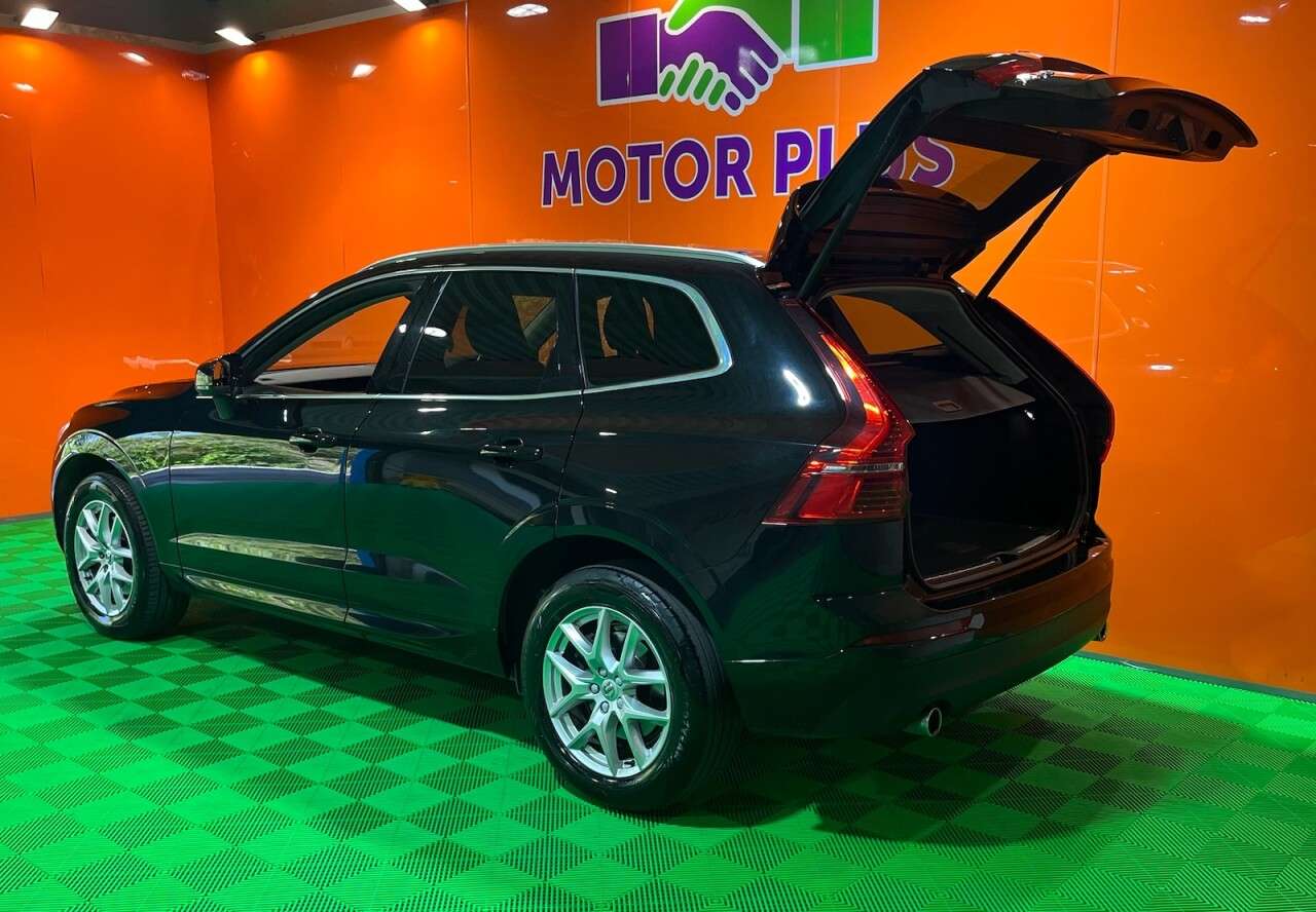 A 2020 VOLVO XC60 2.0 B5 MHEV Momentum Pro SUV 5dr Petrol Hybrid Auto AWD Euro 6 (s/s) (250 p A 2020 VOLVO XC60 2.0 B5 MHEV Momentum Pro SUV 5dr Petrol Hybrid Auto AWD Euro 6 (s/s) (250 p