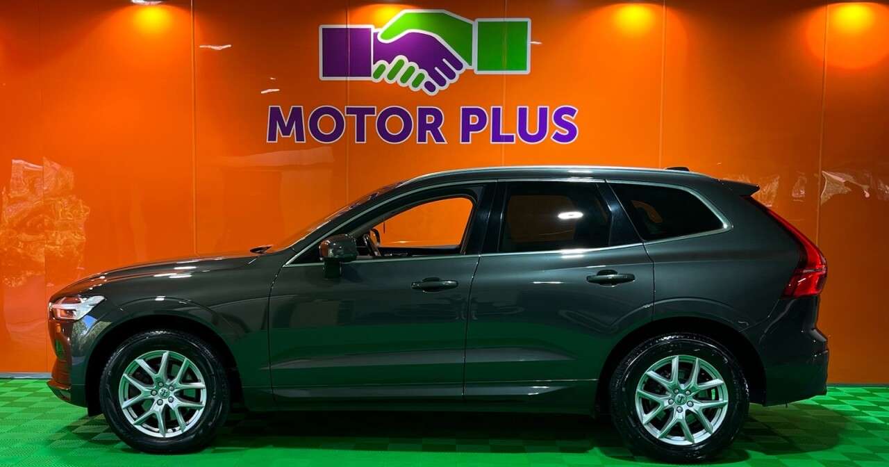 A 2020 VOLVO XC60 2.0 D4 Momentum Pro SUV 5dr Diesel Auto Euro 6 (s/s) (190 ps) Visit Over 40 A 2020 VOLVO XC60 2.0 D4 Momentum Pro SUV 5dr Diesel Auto Euro 6 (s/s) (190 ps) Visit Over 40