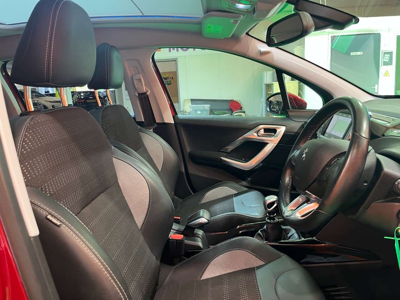 2019 PEUGEOT 2008 2019 PEUGEOT 2008