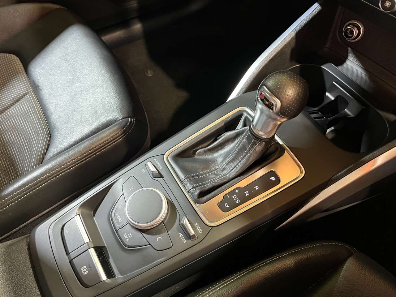2017 AUDI Q2 2017 AUDI Q2