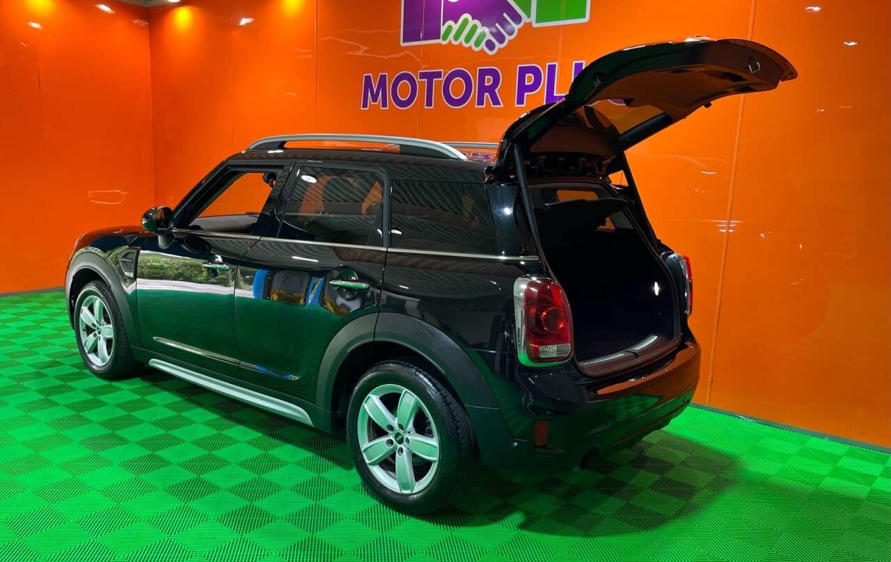 A 2018 MINI COUNTRYMAN 1.5 Cooper SUV 5dr Petrol Auto Euro 6 (s/s) (136 ps) Visit Over 400 Cars In A 2018 MINI COUNTRYMAN 1.5 Cooper SUV 5dr Petrol Auto Euro 6 (s/s) (136 ps) Visit Over 400 Cars In