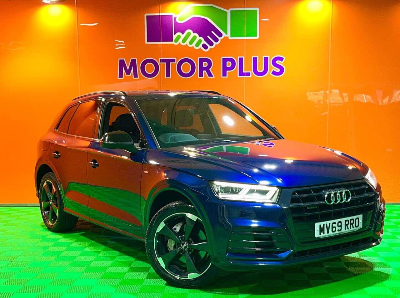 A 2019 AUDI Q5 2.0 TDI 40 Black Edition SUV 5dr Diesel S Tronic quattro Euro 6 (s/s) (190 A 2019 AUDI Q5 2.0 TDI 40 Black Edition SUV 5dr Diesel S Tronic quattro Euro 6 (s/s) (190
