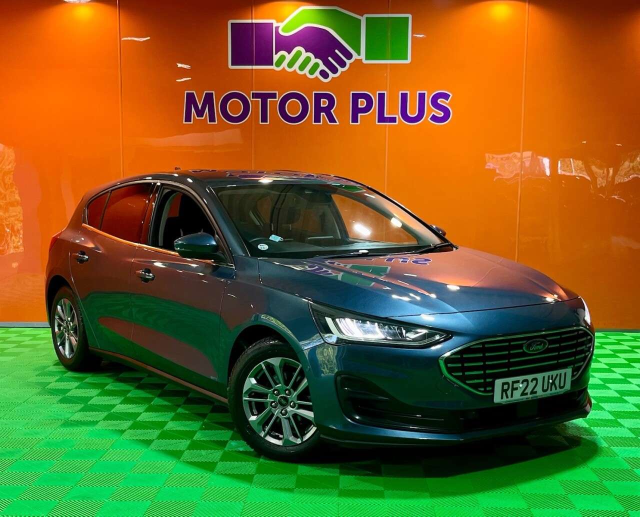 A 2022 FORD FOCUS 1.0T EcoBoost Titanium Hatchback 5dr Petrol Manual Euro 6 (s/s) (125 ps) Vi A 2022 FORD FOCUS 1.0T EcoBoost Titanium Hatchback 5dr Petrol Manual Euro 6 (s/s) (125 ps) Vi