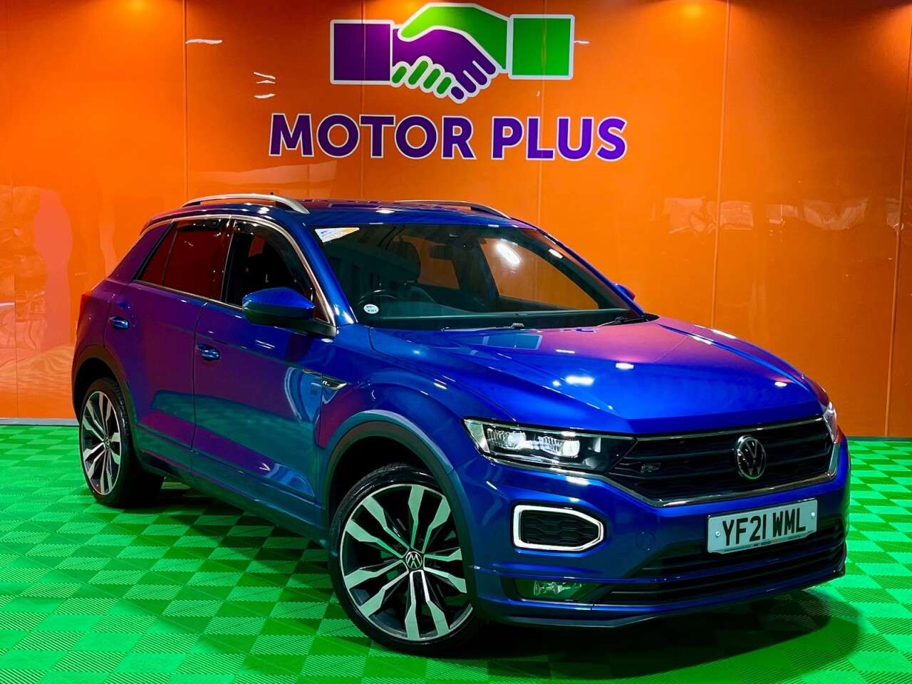 A 2021 VOLKSWAGEN T-ROC 1.5 TSI GPF EVO R-Line SUV 5dr Petrol Manual Euro 6 (s/s) (150 ps) Visit Ov A 2021 VOLKSWAGEN T-ROC 1.5 TSI GPF EVO R-Line SUV 5dr Petrol Manual Euro 6 (s/s) (150 ps) Visit Ov