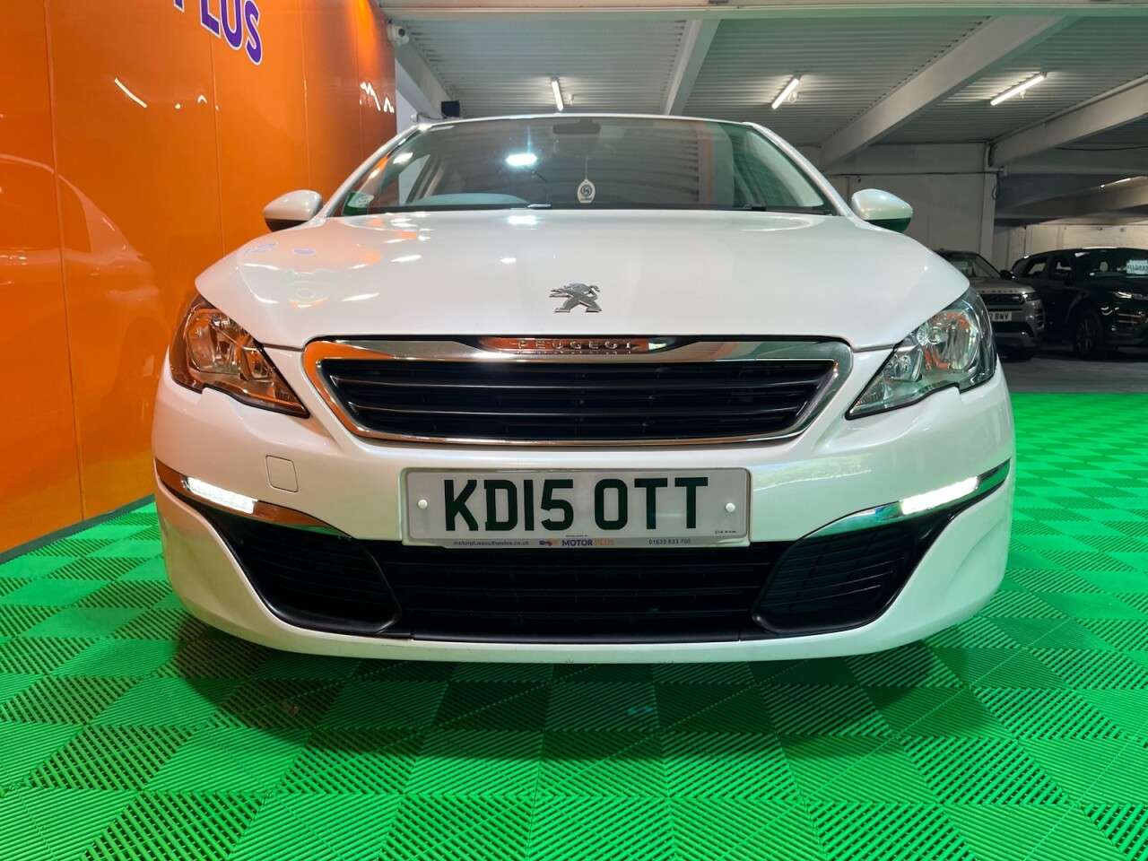 2015 PEUGEOT 308 2015 PEUGEOT 308
