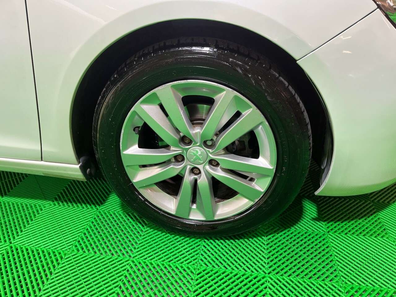 2015 PEUGEOT 308 2015 PEUGEOT 308
