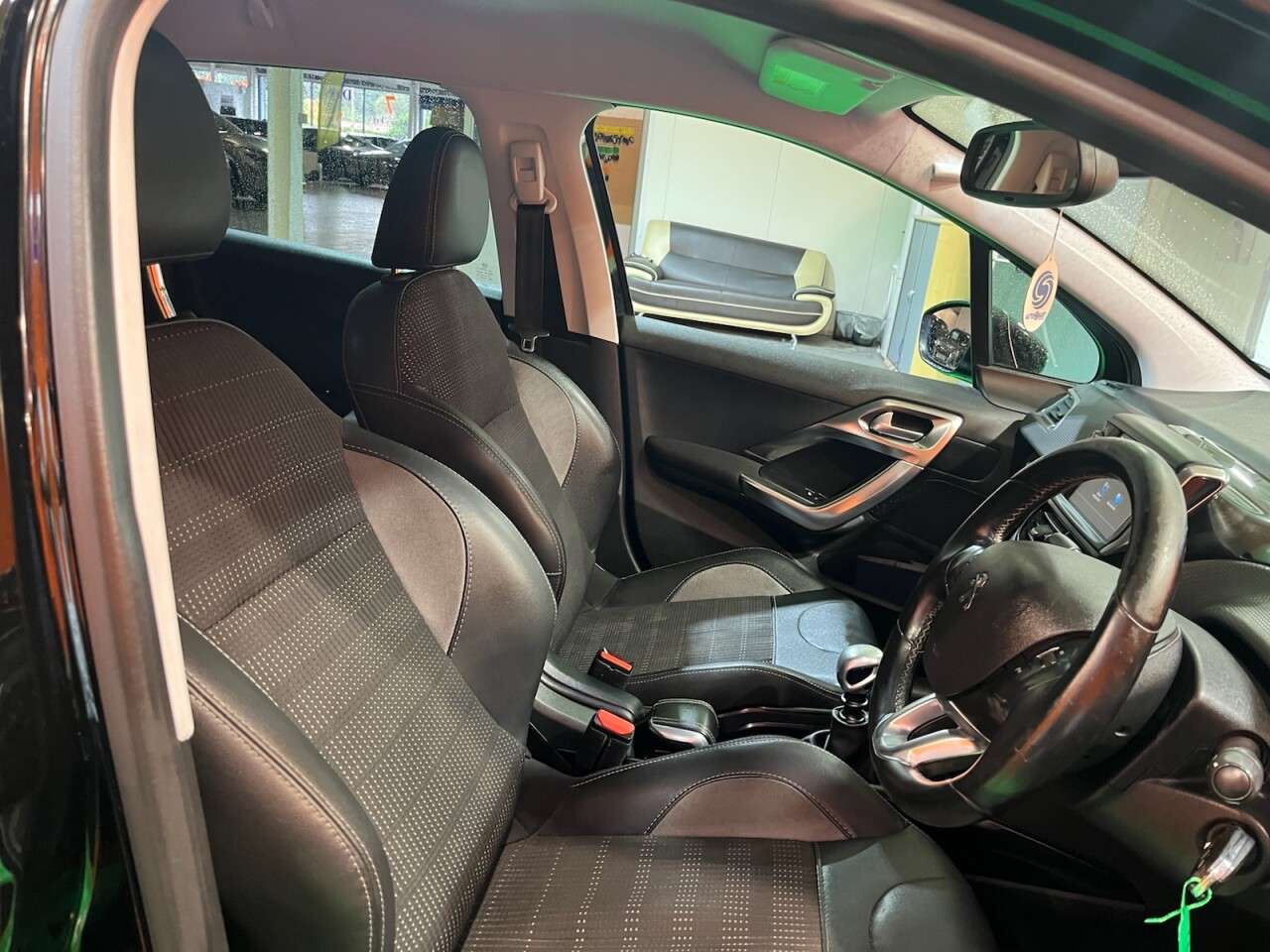 2019 PEUGEOT 2008 2019 PEUGEOT 2008