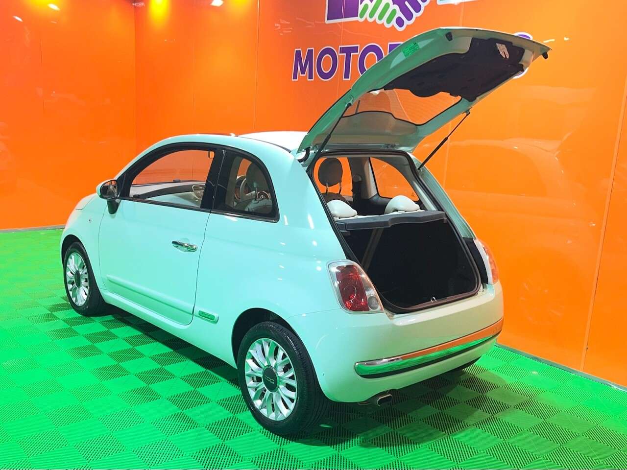 2015 FIAT 500 2015 FIAT 500