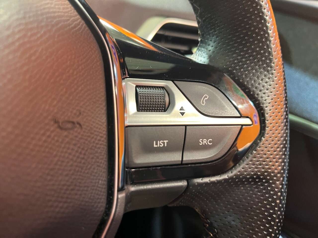 2020 PEUGEOT 3008 2020 PEUGEOT 3008