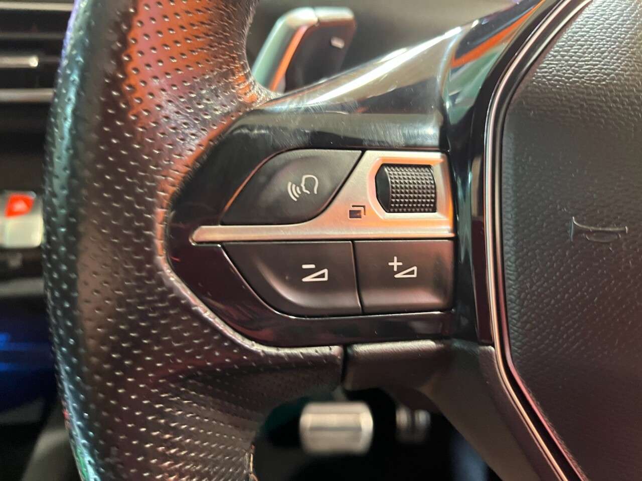 2018 PEUGEOT 5008 2018 PEUGEOT 5008
