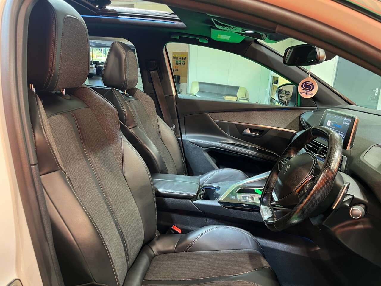 2018 PEUGEOT 5008 2018 PEUGEOT 5008