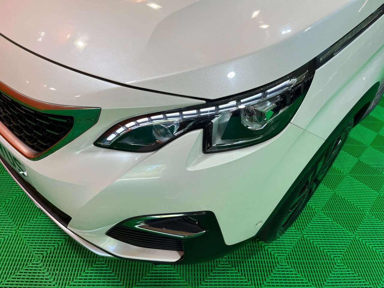 2018 PEUGEOT 5008 2018 PEUGEOT 5008
