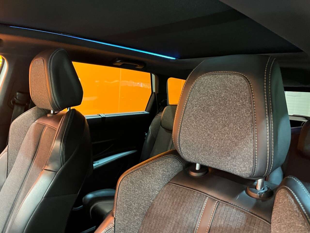 2018 PEUGEOT 5008 2018 PEUGEOT 5008