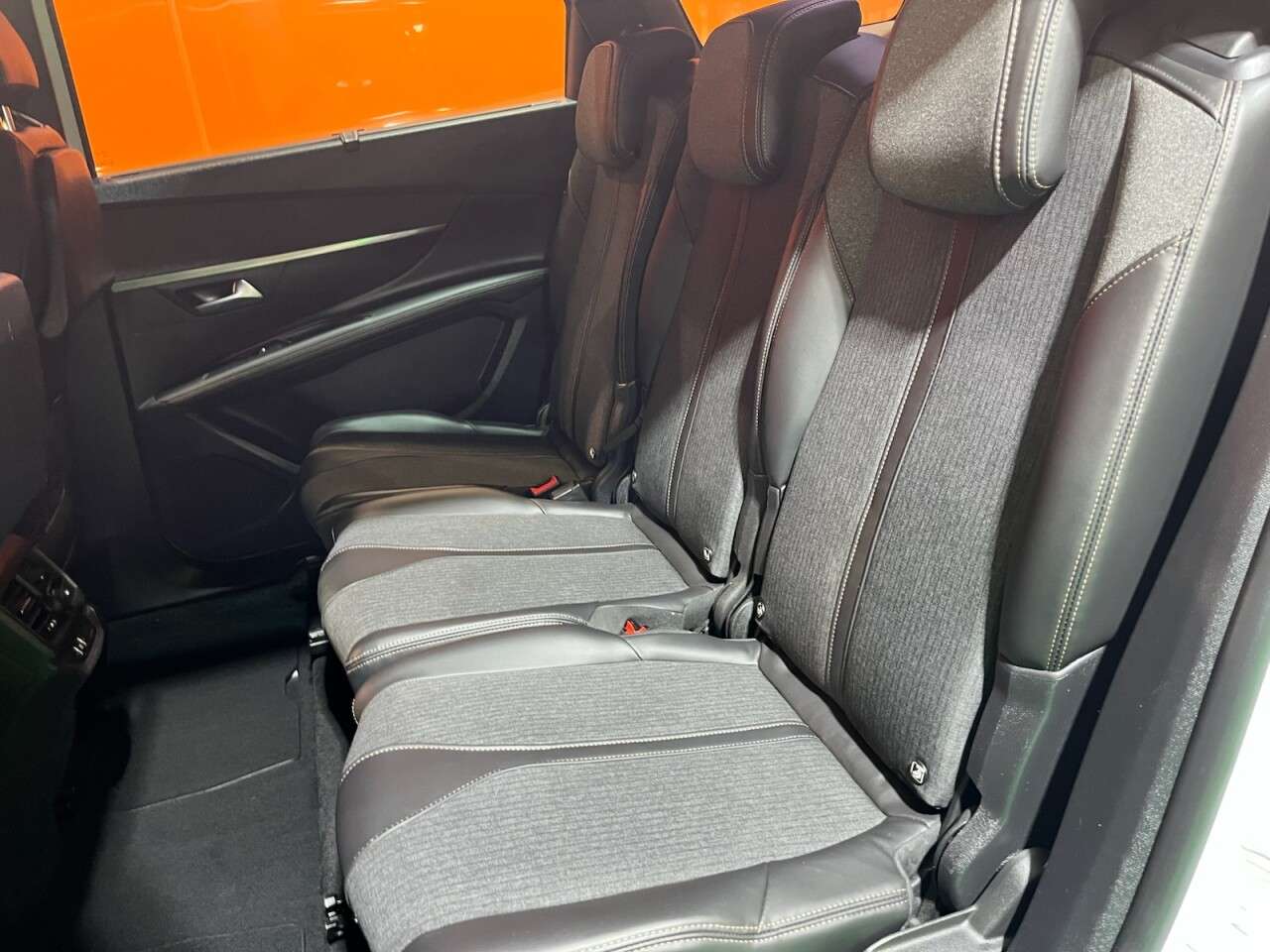 2018 PEUGEOT 5008 2018 PEUGEOT 5008
