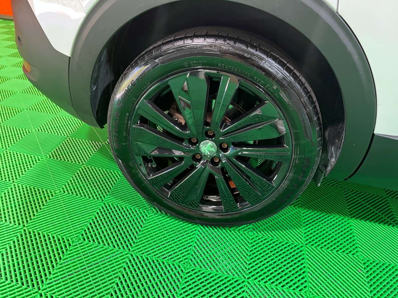 2018 PEUGEOT 5008 2018 PEUGEOT 5008