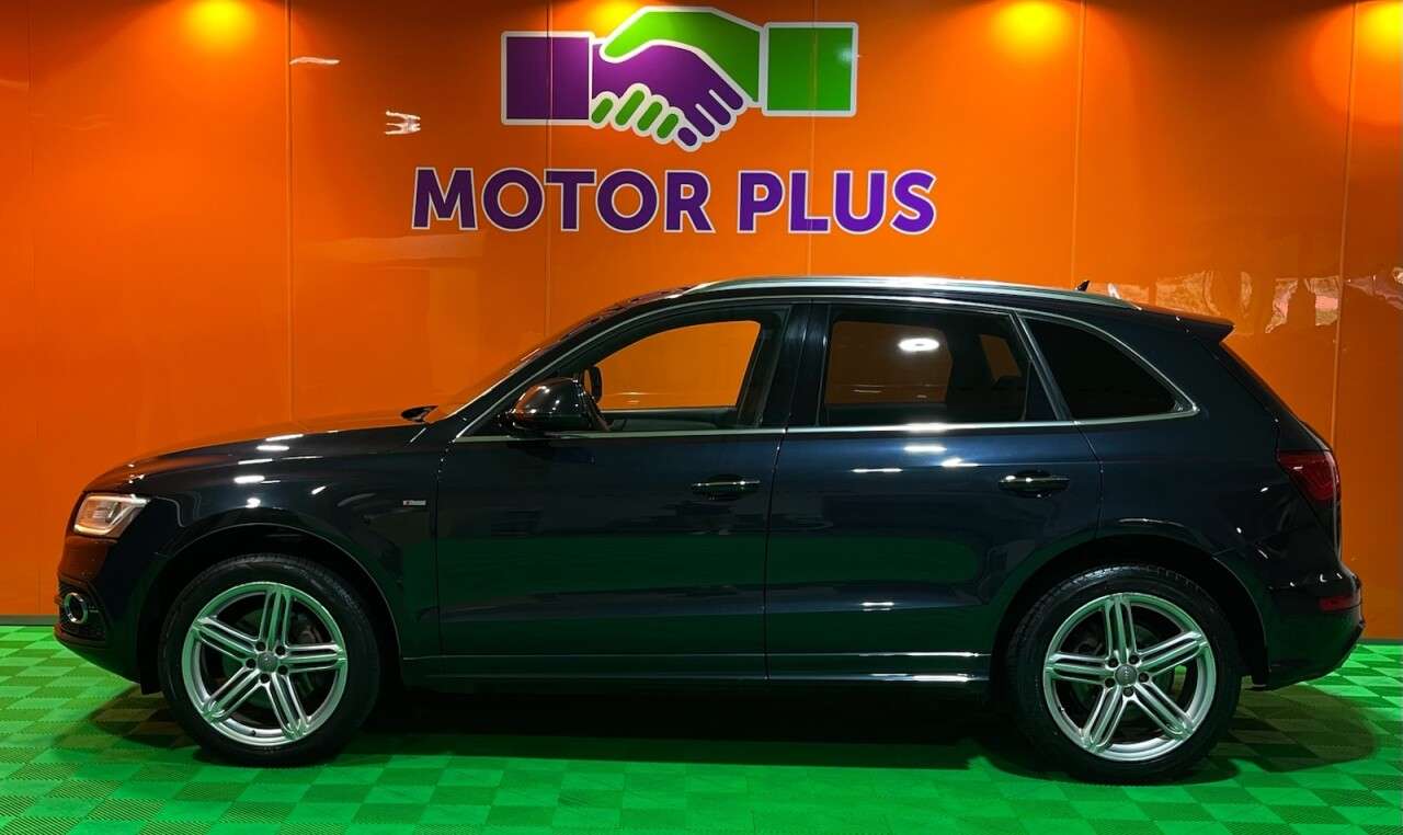 A 2015 AUDI Q5 TDI QUATTRO S LINE PLUS A 2015 AUDI Q5 TDI QUATTRO S LINE PLUS