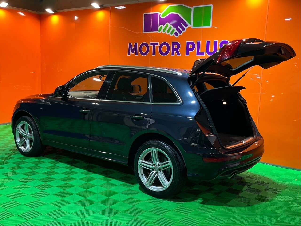 2015 AUDI Q5 2015 AUDI Q5