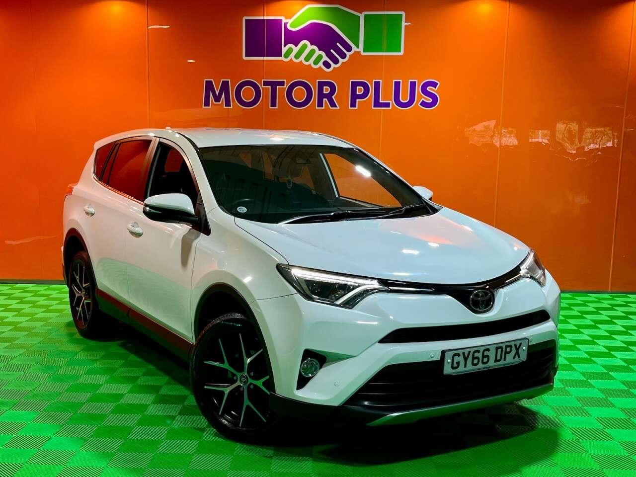 A 2016 TOYOTA RAV4 2.0 D-4D Icon SUV 5dr Diesel Manual Euro 6 (s/s) (143 ps) Visit Over 400 Ca A 2016 TOYOTA RAV4 2.0 D-4D Icon SUV 5dr Diesel Manual Euro 6 (s/s) (143 ps) Visit Over 400 Ca