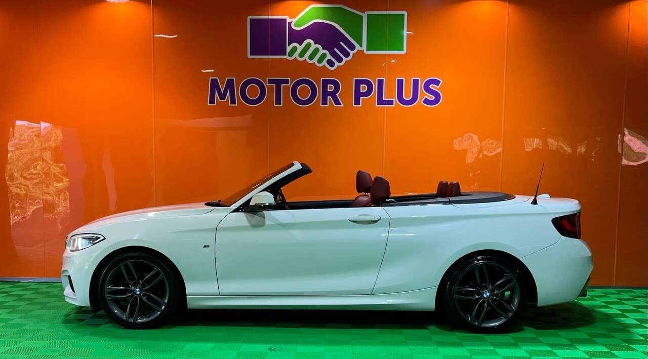 A 2016 BMW 2 SERIES 2.0 218d M Sport Convertible 2dr Diesel Manual Euro 6 (s/s) (150 ps) Visit A 2016 BMW 2 SERIES 2.0 218d M Sport Convertible 2dr Diesel Manual Euro 6 (s/s) (150 ps) Visit