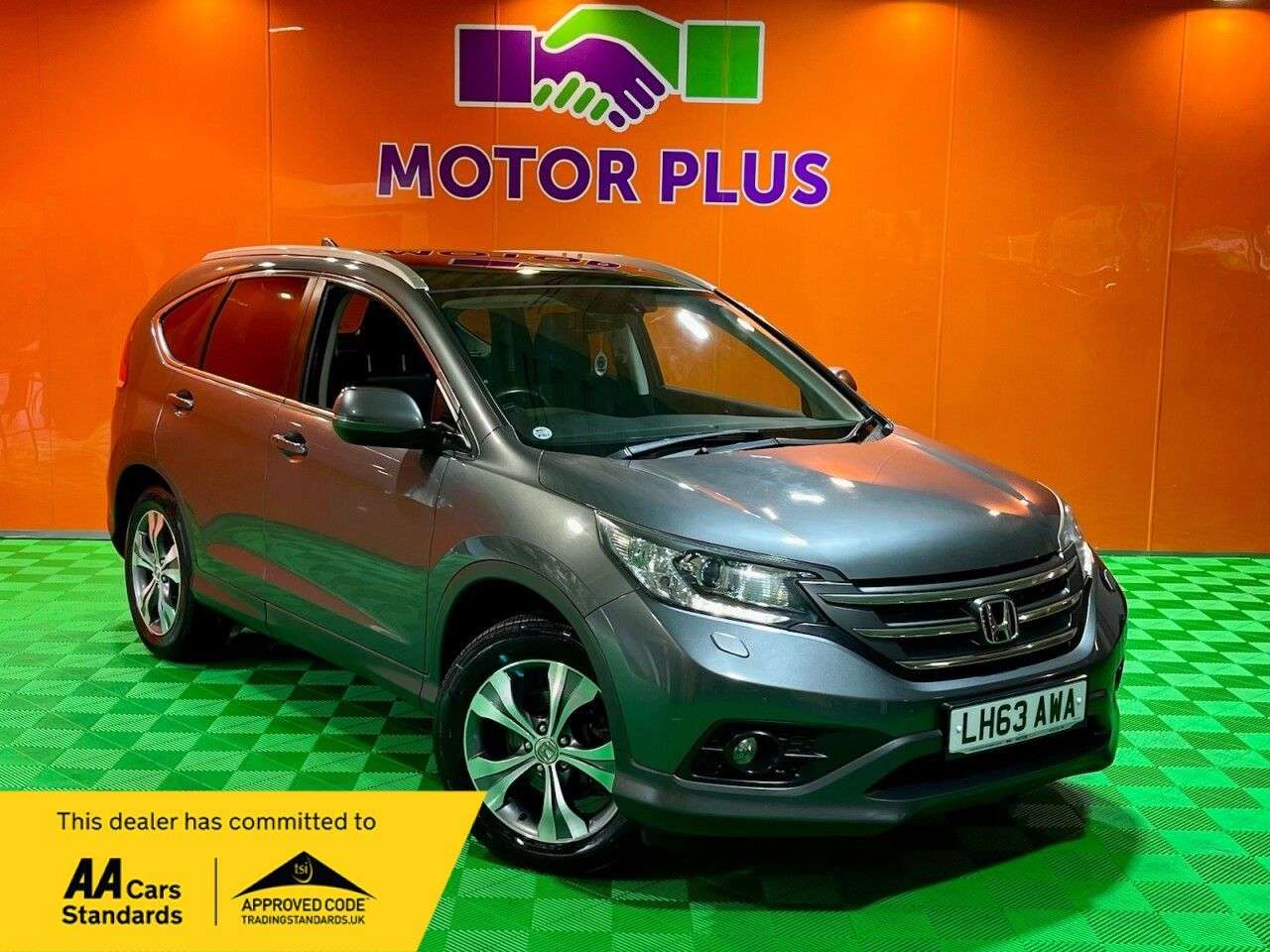 A 2013 HONDA CR-V 2.2 i-DTEC EX SUV 5dr Diesel Auto 4WD Euro 5 (150 ps) Visit Over 400 Cars I A 2013 HONDA CR-V 2.2 i-DTEC EX SUV 5dr Diesel Auto 4WD Euro 5 (150 ps) Visit Over 400 Cars I