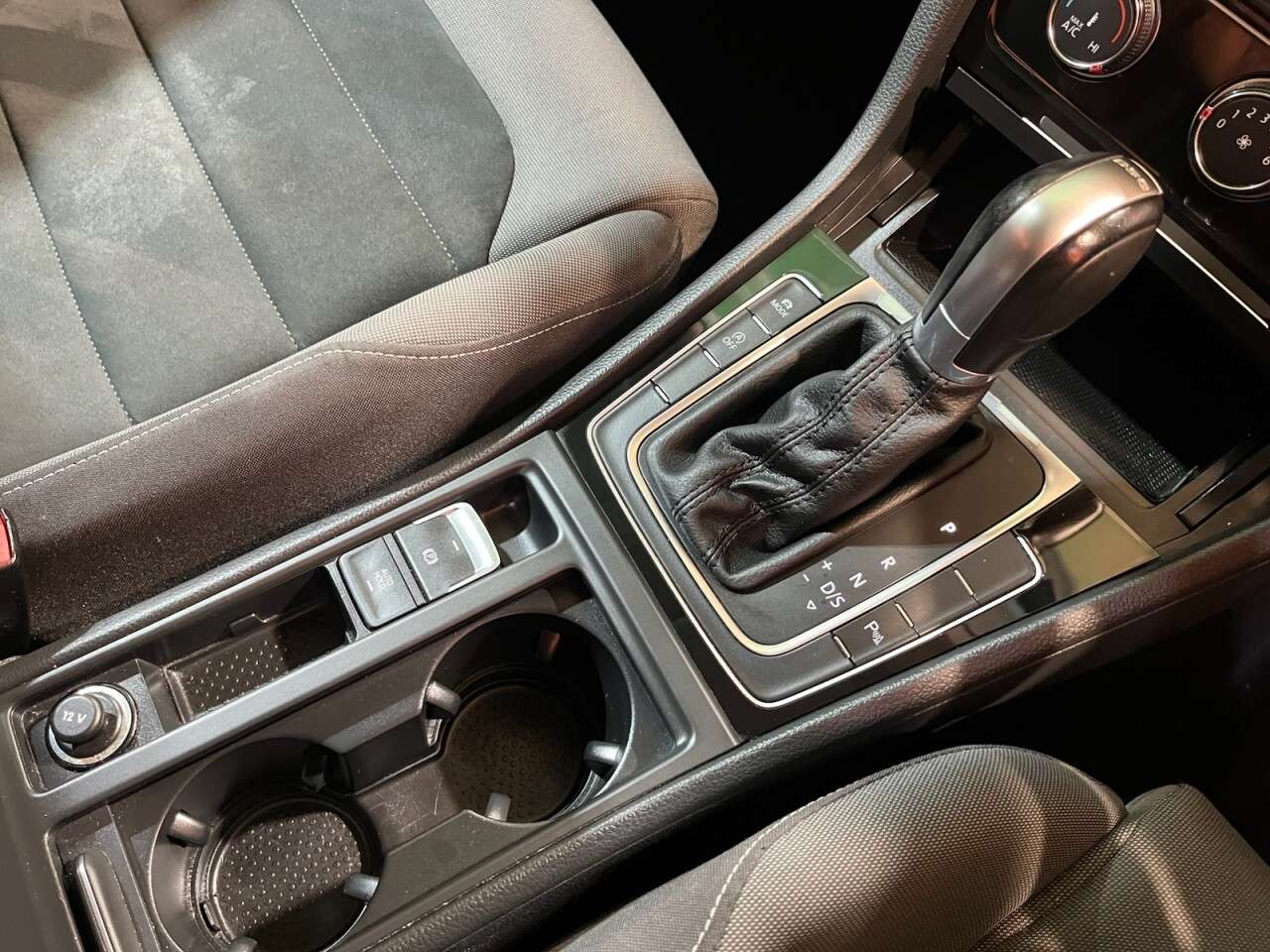 2018 VOLKSWAGEN GOLF 2018 VOLKSWAGEN GOLF