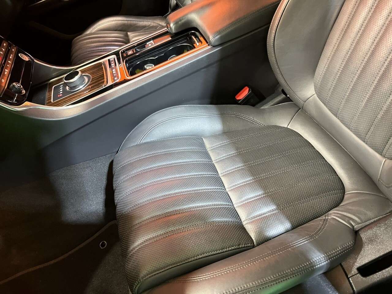 2016 JAGUAR XF 2016 JAGUAR XF