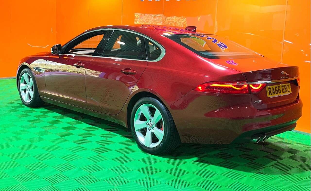 A 2016 JAGUAR XF 2.0d Portfolio Saloon 4dr Diesel Auto Euro 6 (s/s) (180 ps) Visit Over 400 A 2016 JAGUAR XF 2.0d Portfolio Saloon 4dr Diesel Auto Euro 6 (s/s) (180 ps) Visit Over 400