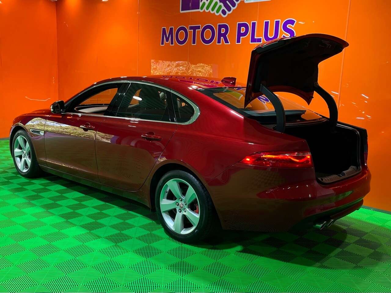 2016 JAGUAR XF 2016 JAGUAR XF