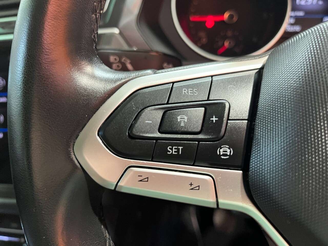 2022 VOLKSWAGEN TIGUAN 2022 VOLKSWAGEN TIGUAN