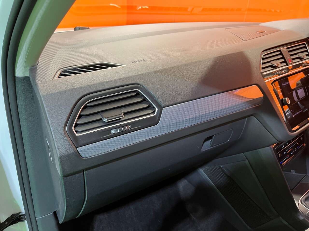 2022 VOLKSWAGEN TIGUAN 2022 VOLKSWAGEN TIGUAN