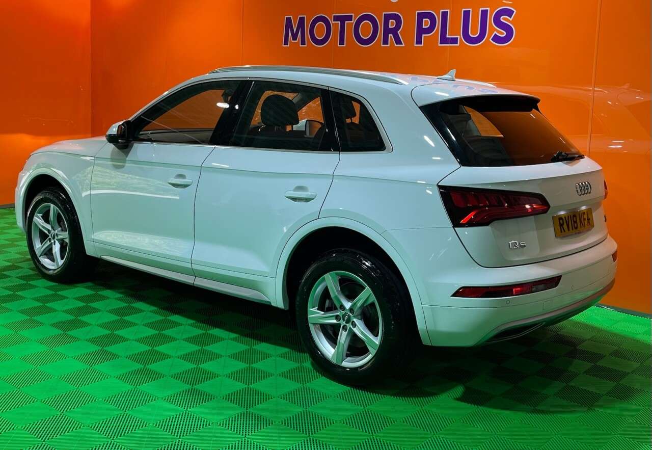A 2018 AUDI Q5 2.0 TDI Sport SUV 5dr Diesel S Tronic quattro Euro 6 (s/s) (190 ps) Visit O A 2018 AUDI Q5 2.0 TDI Sport SUV 5dr Diesel S Tronic quattro Euro 6 (s/s) (190 ps) Visit O