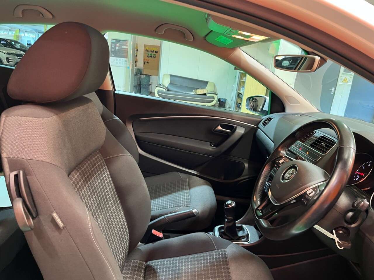 2017 VOLKSWAGEN POLO 2017 VOLKSWAGEN POLO