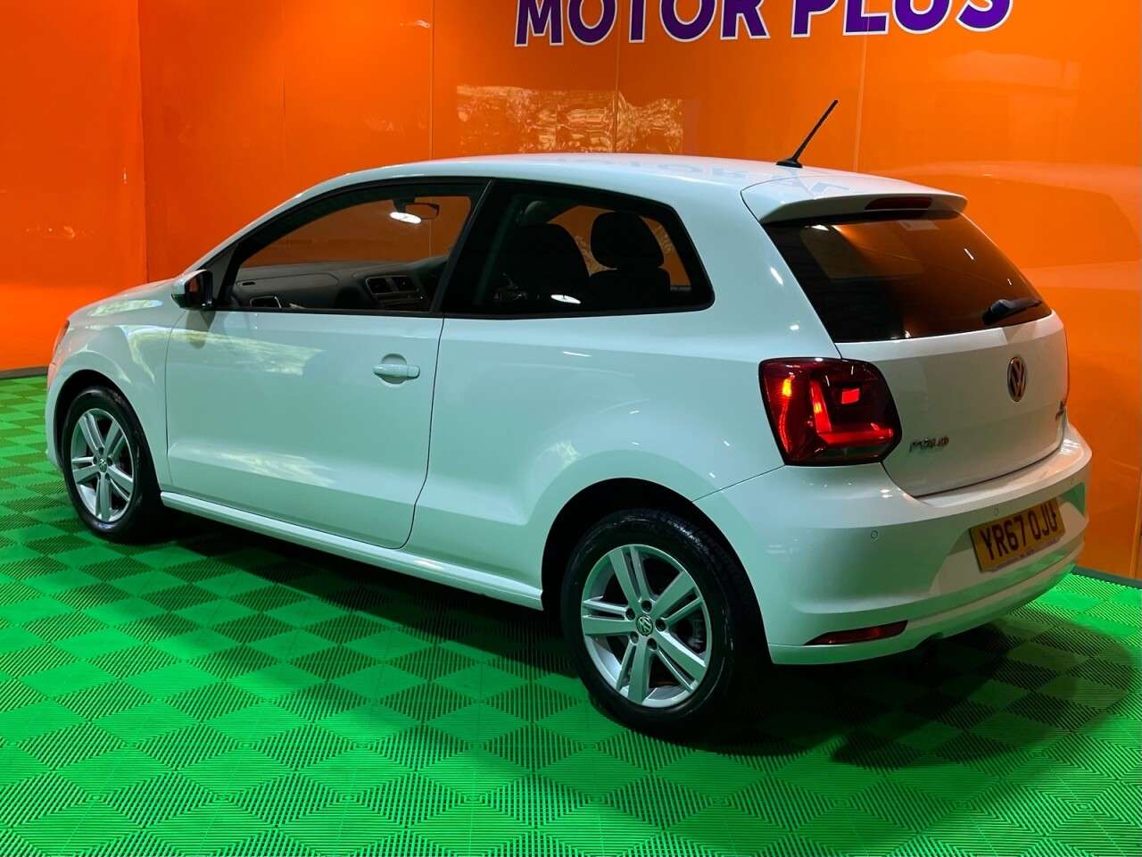 A 2017 VOLKSWAGEN POLO 1.2 TSI Match Edition Hatchback 3dr Petrol Manual Euro 6 (s/s) (90 ps) Visi A 2017 VOLKSWAGEN POLO 1.2 TSI Match Edition Hatchback 3dr Petrol Manual Euro 6 (s/s) (90 ps) Visi
